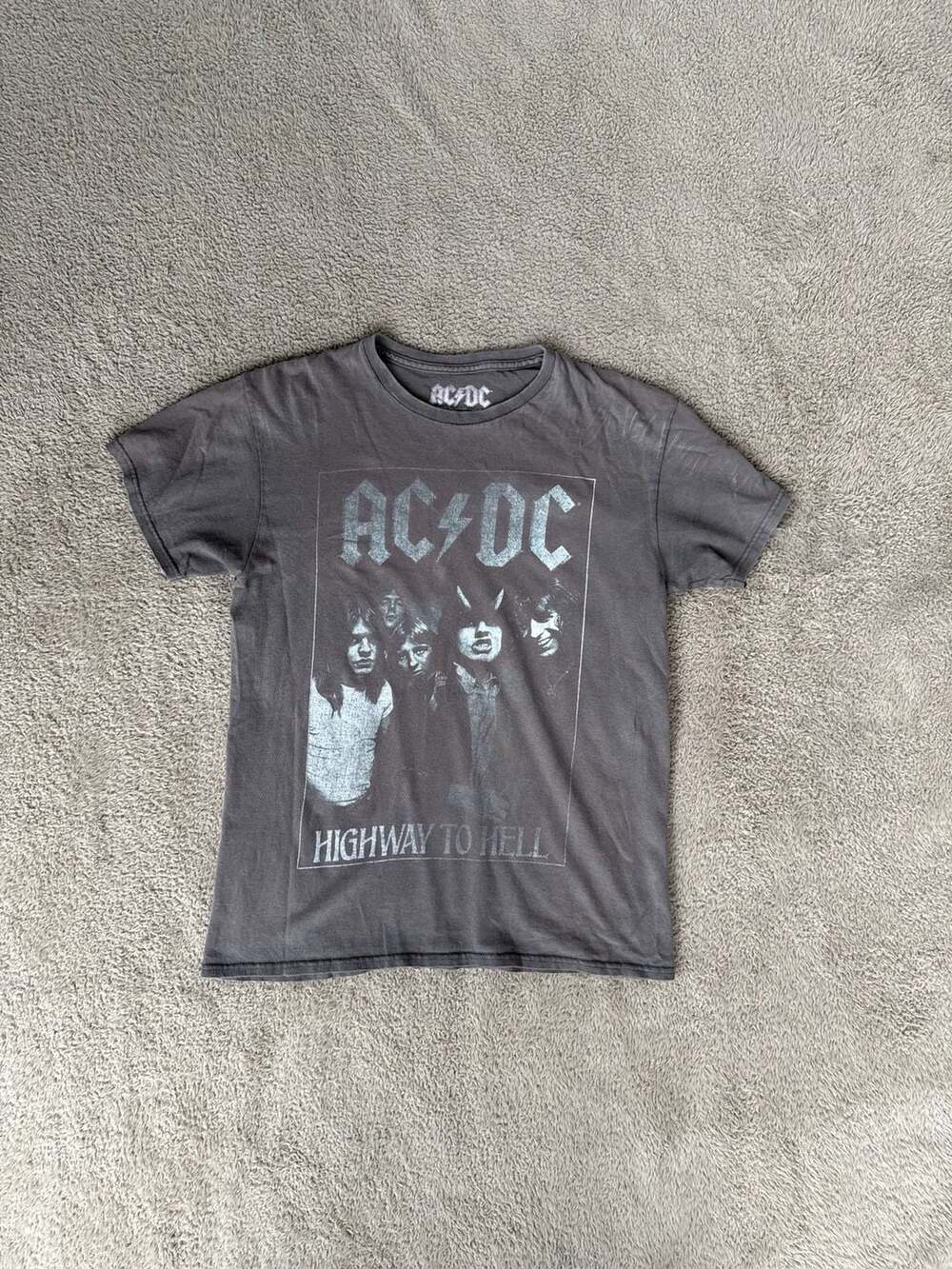 AC/DC Highway To Hell Graphic T-Shirt Size M Grey Distressed Band Tee